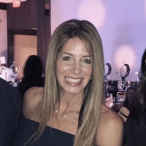 Meet your Posher, Lori